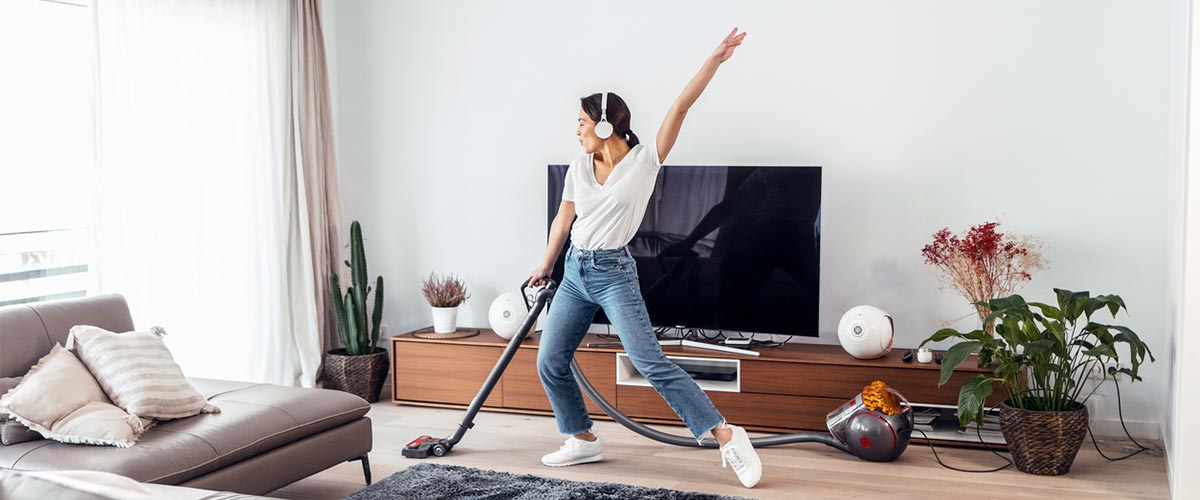 Financial Spring Cleaning: 8 Ways To Refresh Your Finances